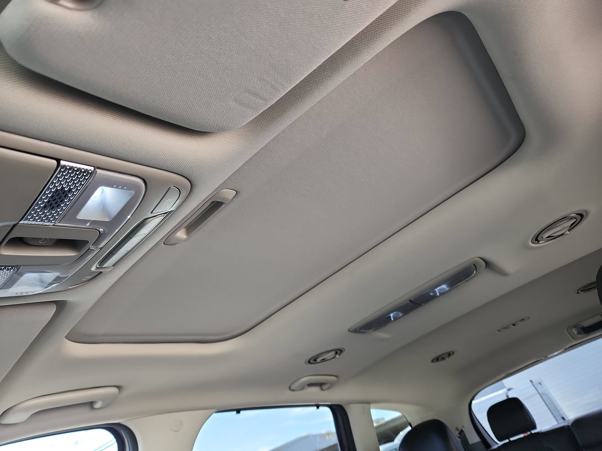 Used 2021 Kia Telluride EX w/ EX Premium Package AWD/4WD image 16