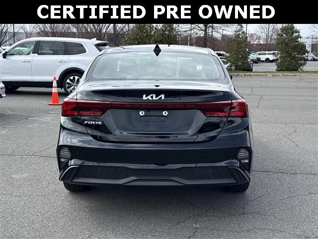 Used 2023 Kia Forte LXS image 3