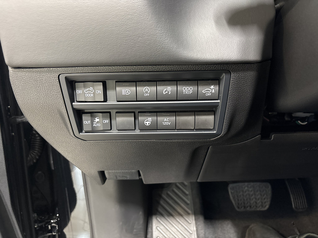 New 2026 Toyota Tundra Platinum AWD/4WD image 18