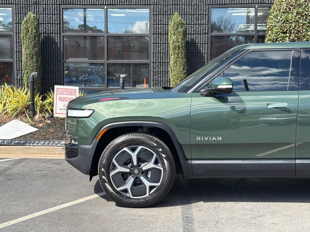 Used 2024 Rivian R1T Adventure image 10