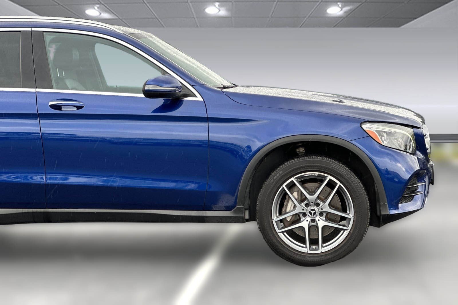Used 2017 Mercedes-Benz GLC 300 4MATIC image 36