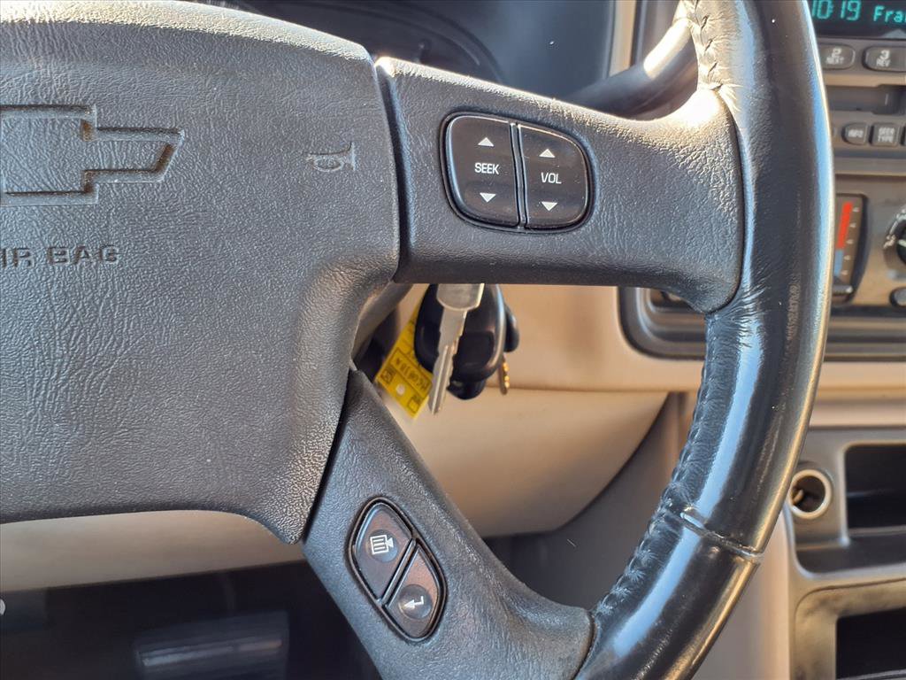Used 2004 Chevrolet Suburban LS w/ Preferred Equipment Group image 14