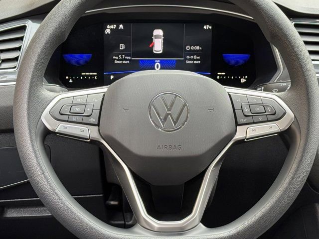 Used 2022 Volkswagen Tiguan S image 17