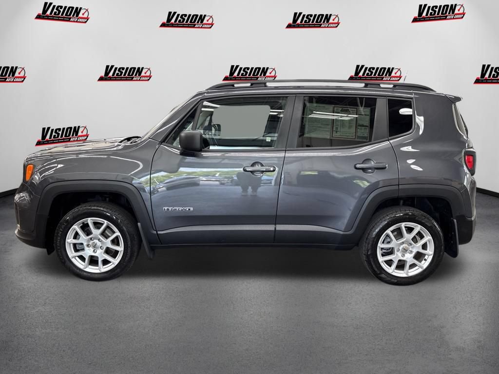 Used 2023 Jeep Renegade Latitude w/ Sun/Sound Group AWD/4WD image 8