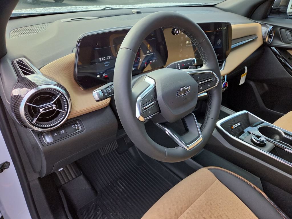 New 2026 Chevrolet Equinox ACTIV FWD image 2