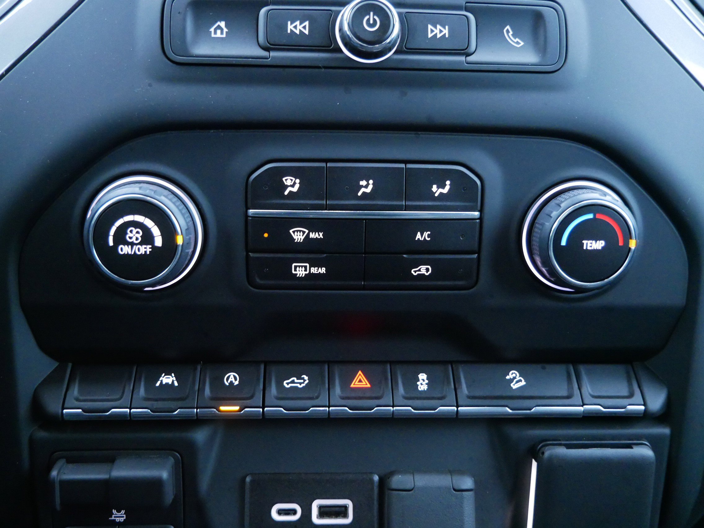 Certified 2024 Chevrolet Silverado 1500 Custom Trail Boss w/ Turbomax Blackout Package image 20