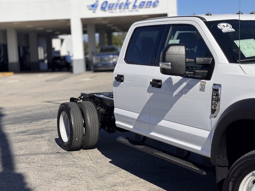 Used 2022 Ford F550 2WD Crew Cab Super Duty image 5