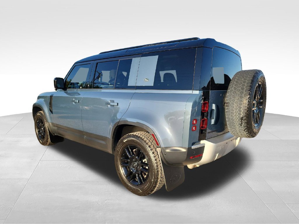 Used 2024 Land Rover Defender 110 S AWD/4WD image 5