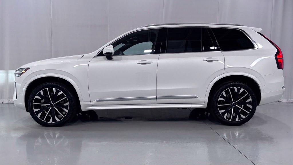 Certified 2026 Volvo XC90 B6 Plus AWD/4WD image 9