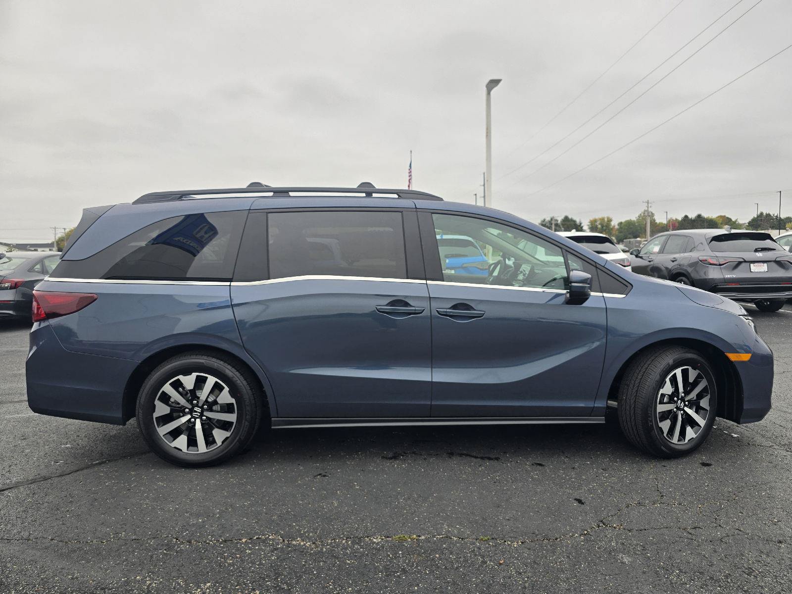 New 2027 Honda Odyssey EX-L image 8