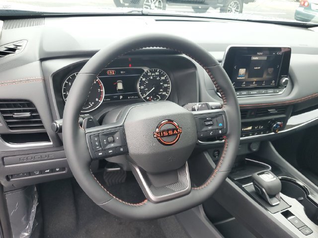 New 2026 Nissan Rogue SV AWD/4WD image 13