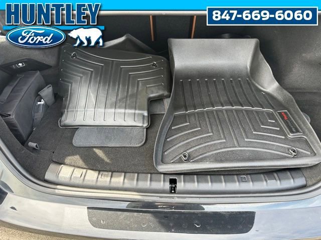 Used 2023 BMW 530e xDrive w/ Premium Package image 12