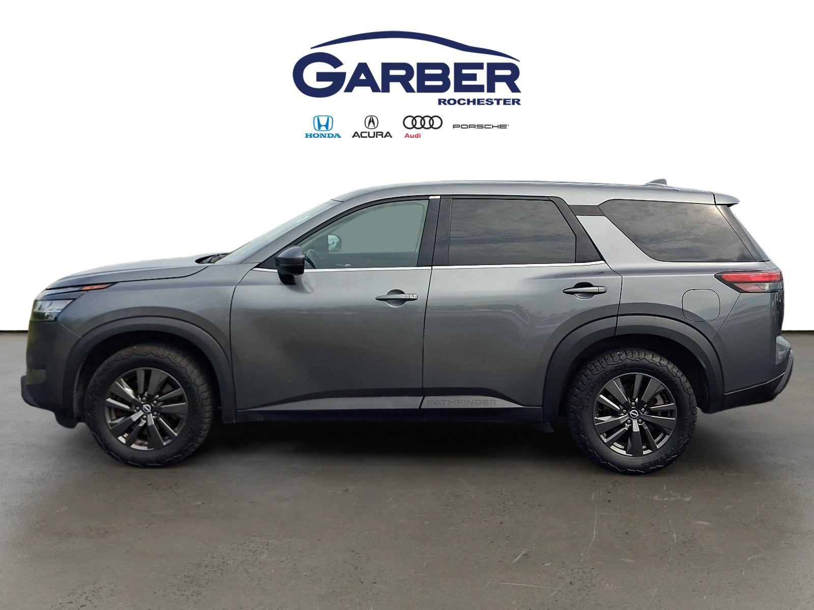 Used 2022 Nissan Pathfinder S AWD/4WD image 2