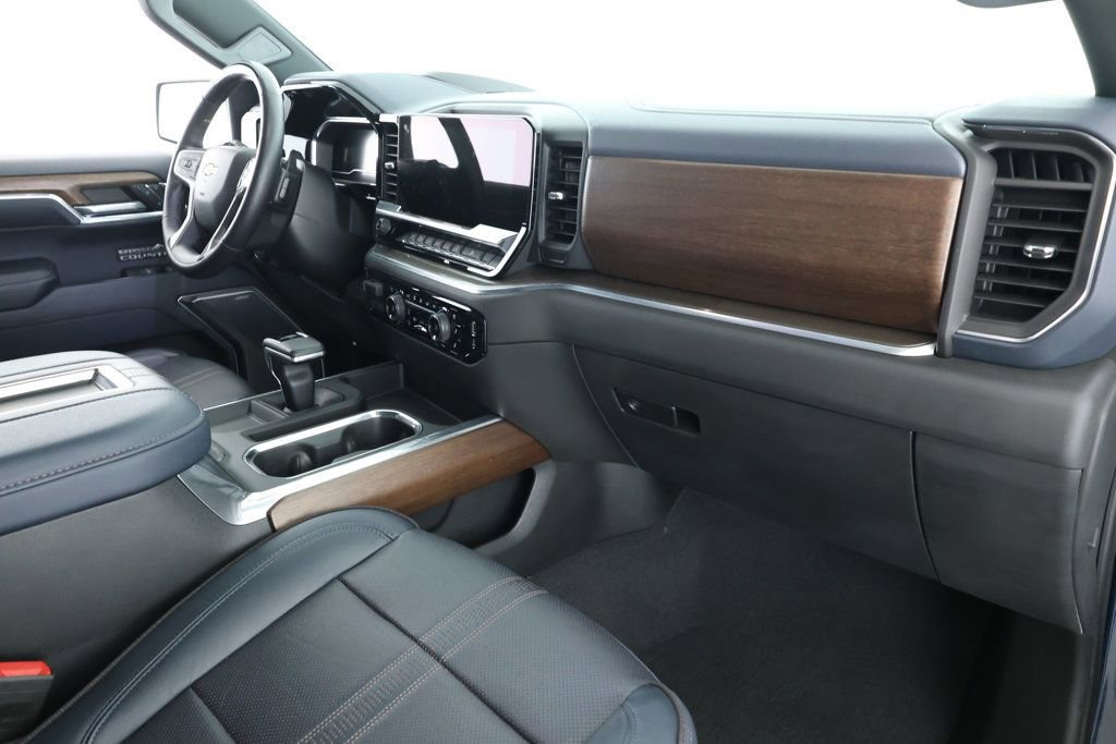 Used 2022 Chevrolet Silverado 1500 High Country image 23