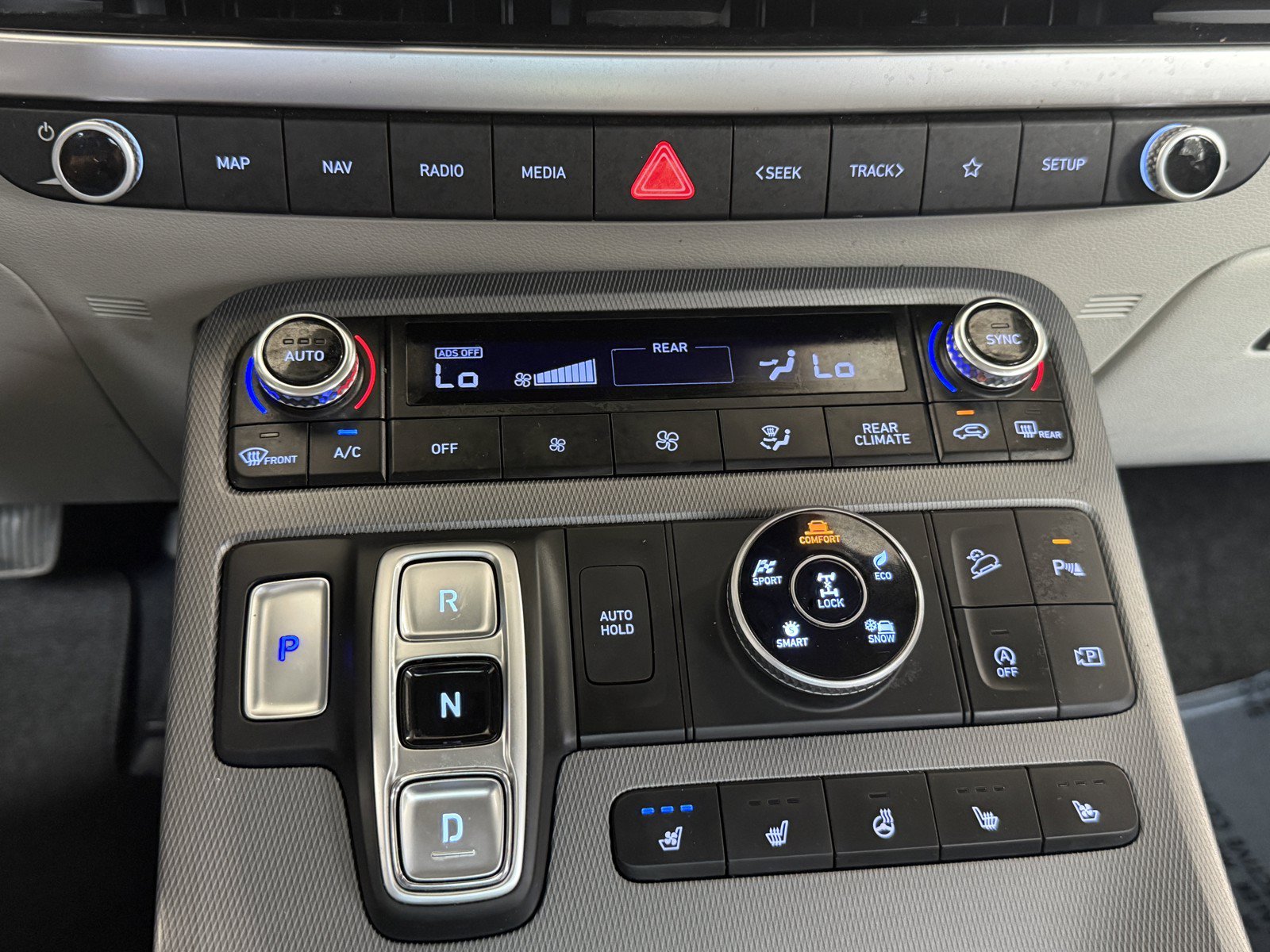 Used 2023 Hyundai Palisade Limited AWD/4WD image 15