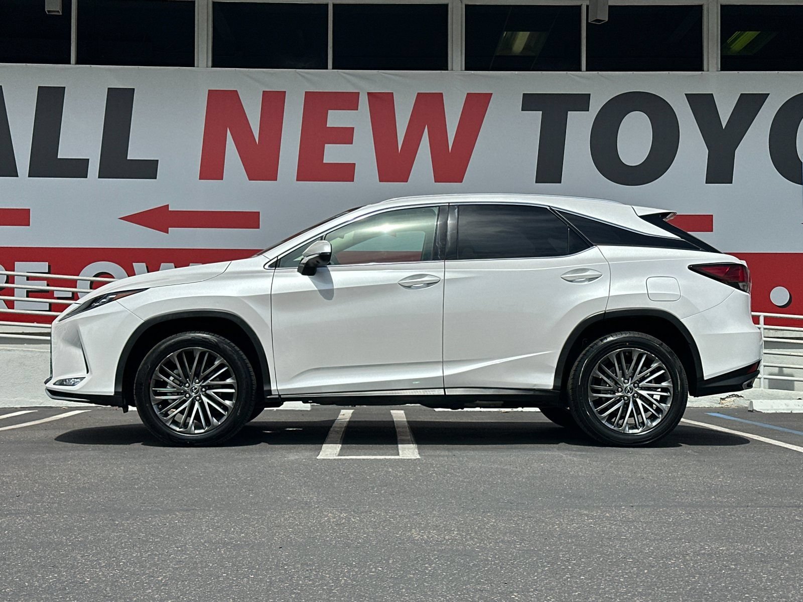 Used 2021 Lexus RX 350 FWD w/ Luxury Package image 2
