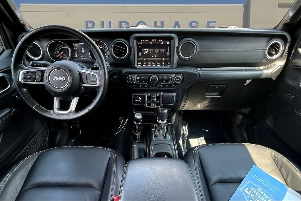 Used 2018 Jeep Wrangler Unlimited Sahara AWD/4WD image 9