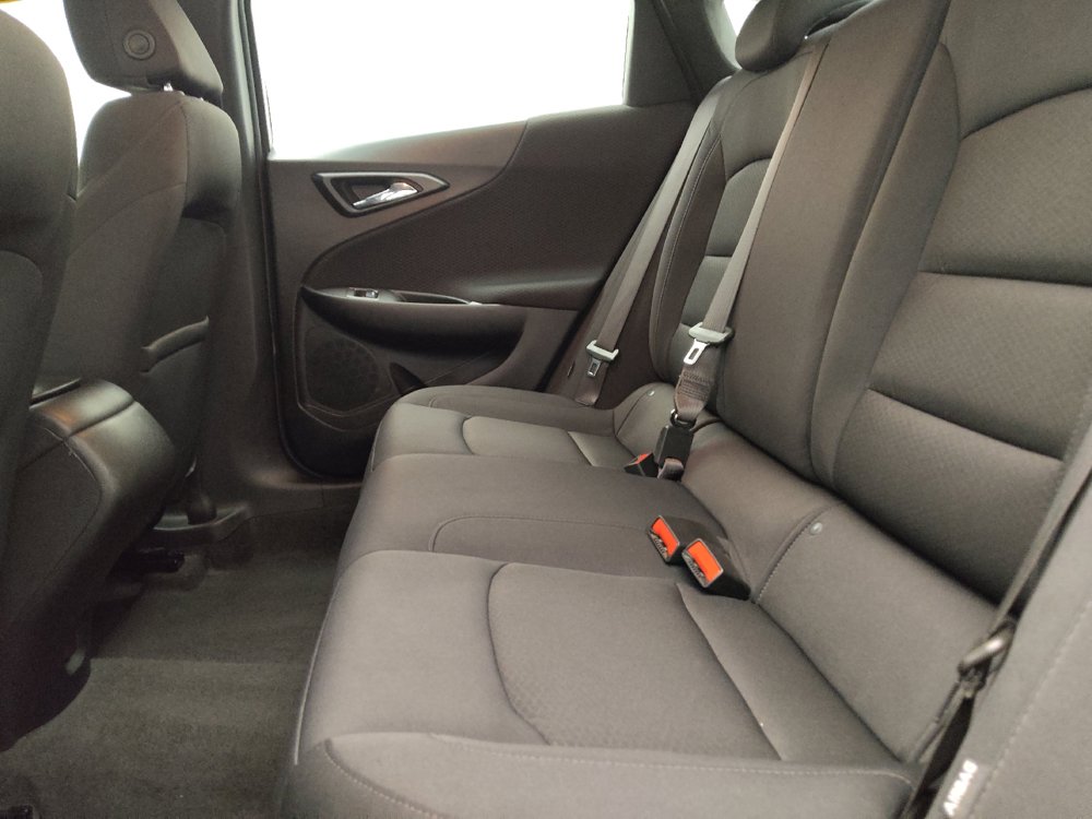 Used 2025 Chevrolet Malibu LS FWD image 18