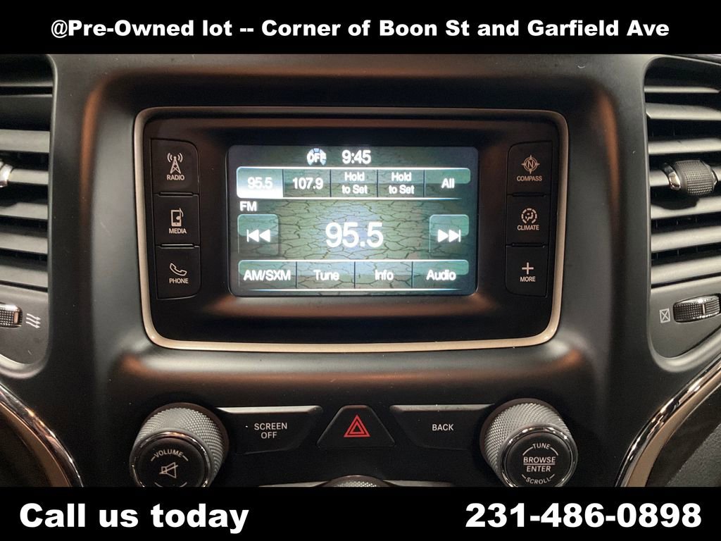 Used 2015 Jeep Grand Cherokee Laredo w/ Quick Order Package 23E AWD/4WD image 23