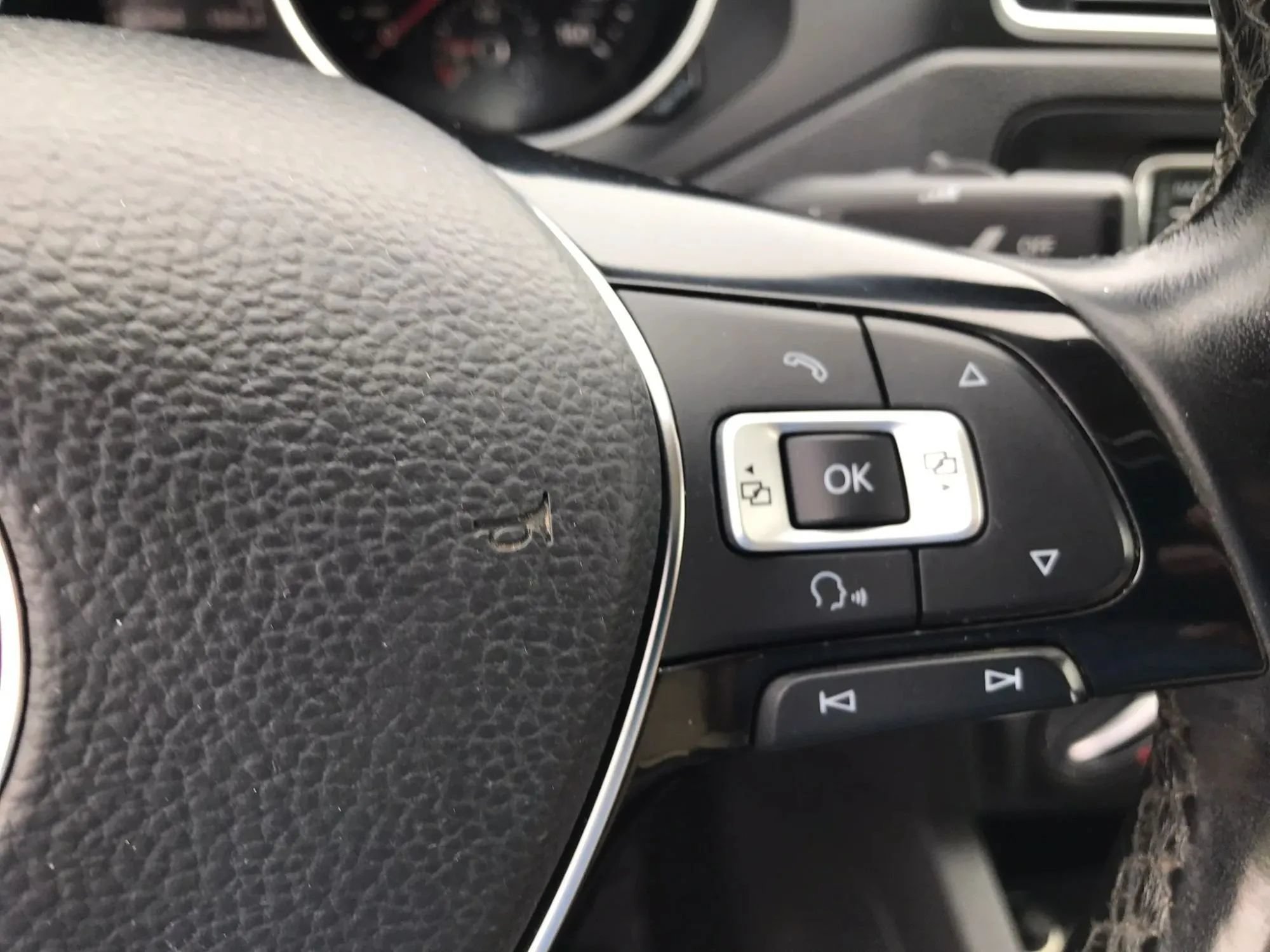 Used 2017 Volkswagen Jetta SE FWD image 19