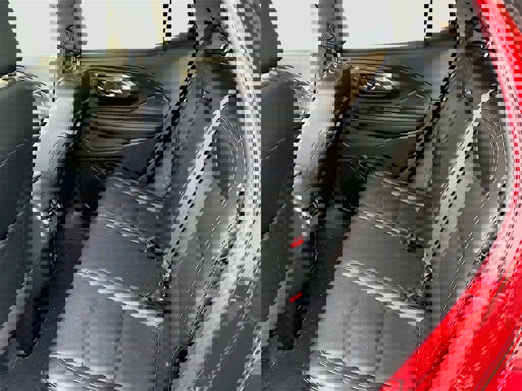 Used 2024 GMC Terrain SLT w/ Infotainment Package II image 5