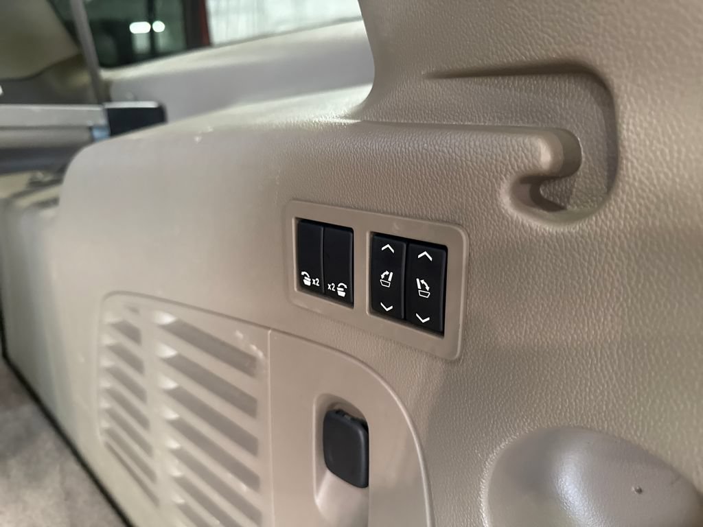 Used 2015 Chevrolet Suburban LTZ w/ Max Trailering Package AWD/4WD image 47