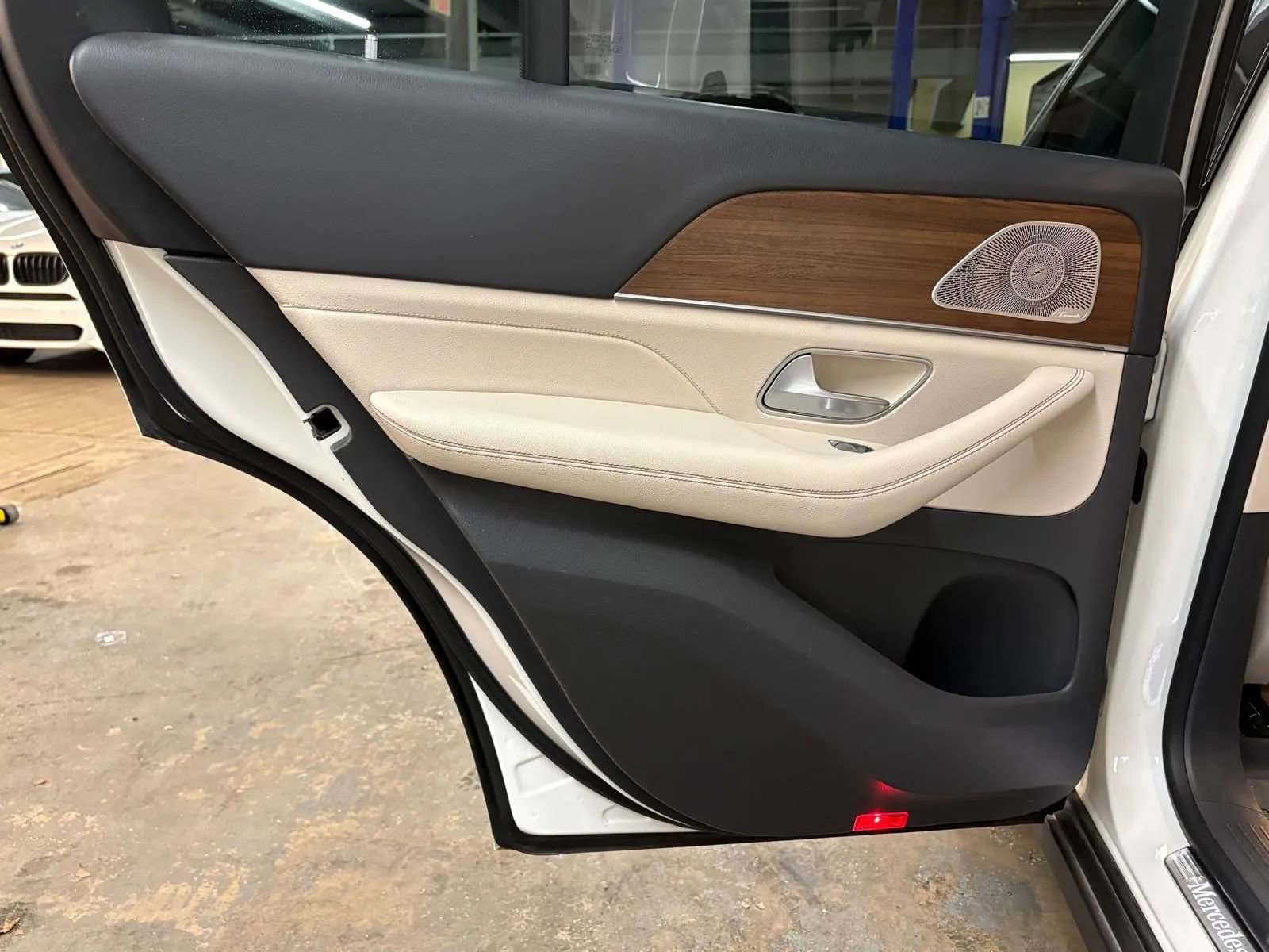 Used 2020 Mercedes-Benz GLE 350 4MATIC image 27