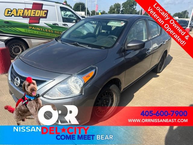 Used 2018 Nissan Versa SV FWD image 1