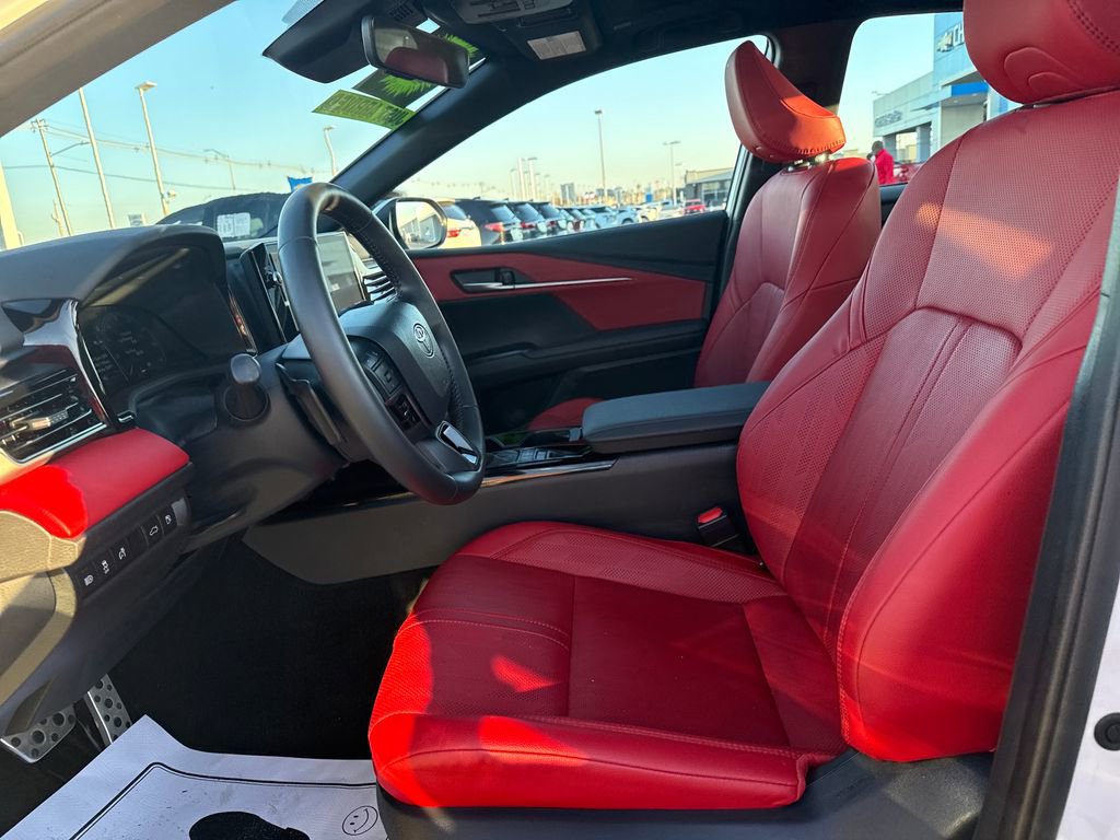 Used 2025 Toyota Camry XSE image 11