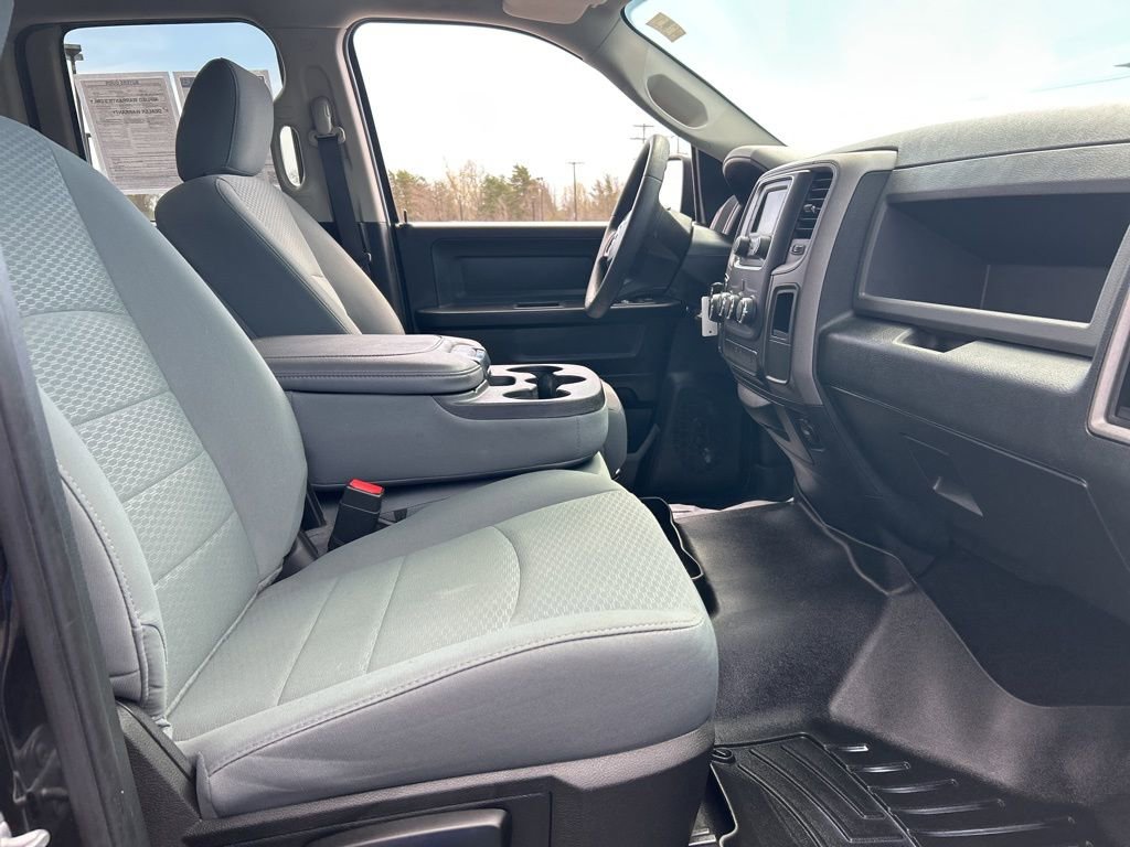 Used 2018 RAM 1500 Express AWD/4WD image 35