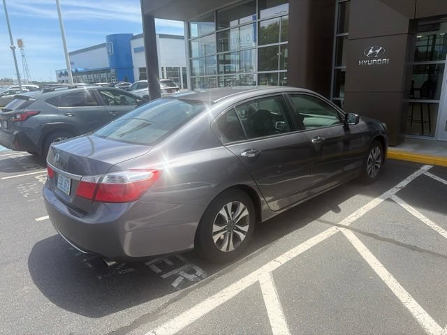 Used 2013 Honda Accord LX image 4