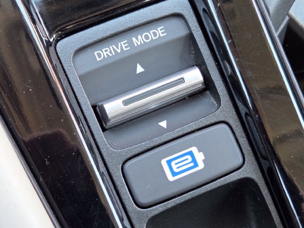 Used 2024 Honda Accord Touring image 15