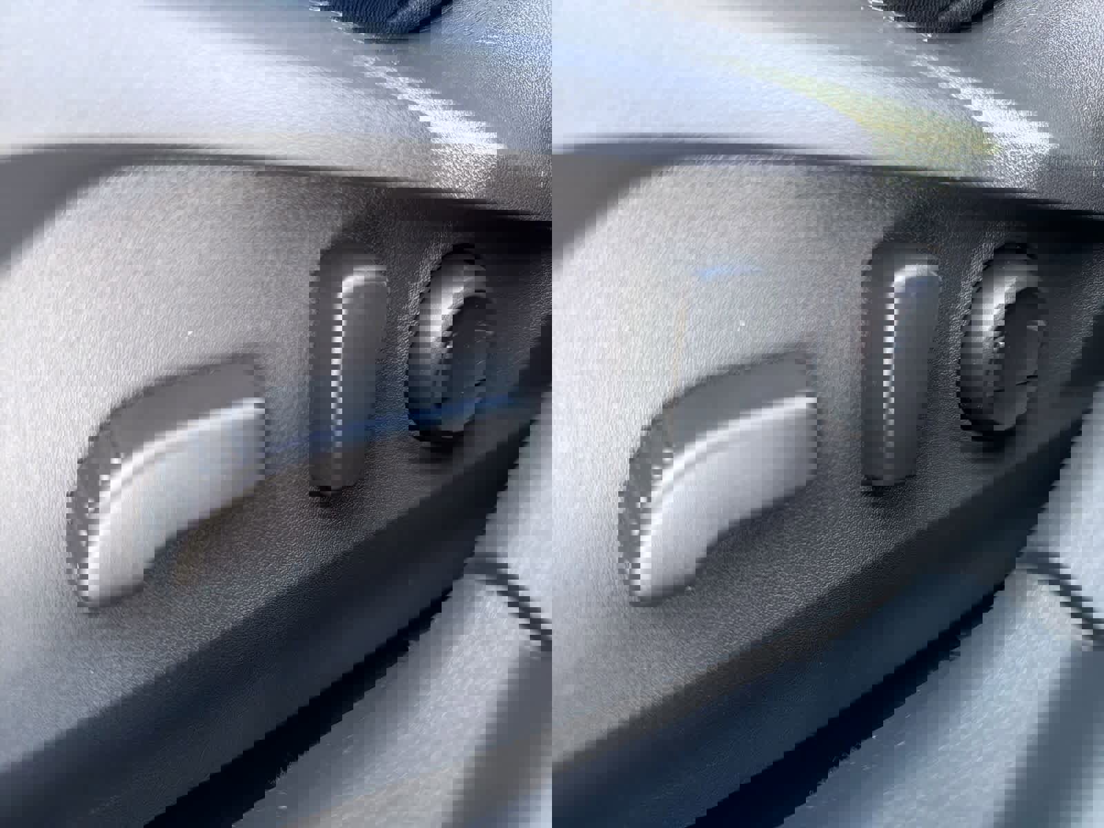 Used 2021 Subaru Outback Premium image 18