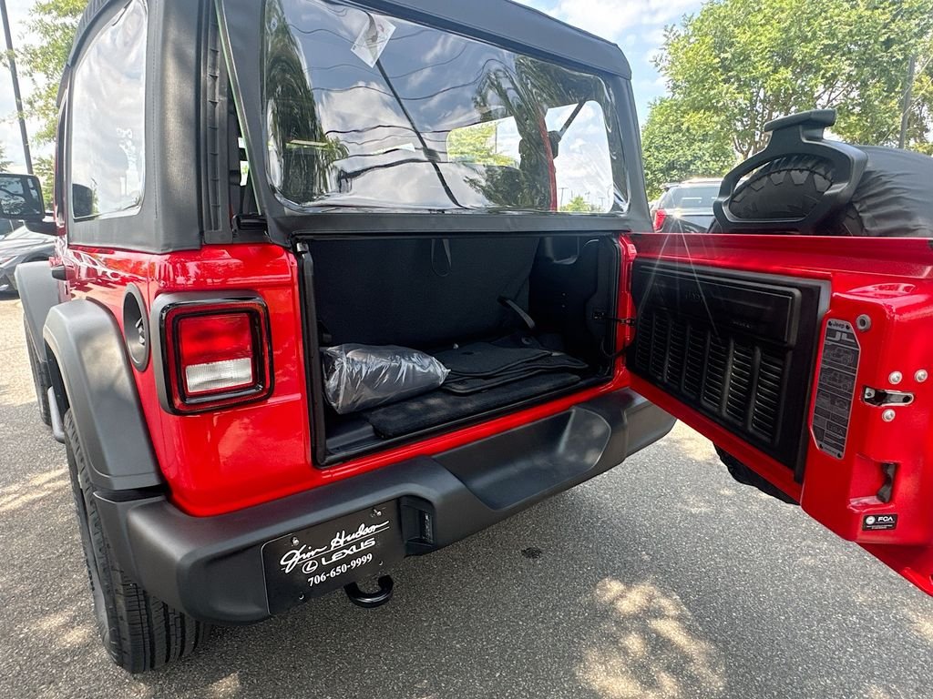 Used 2026 Jeep Wrangler Sport AWD/4WD image 32