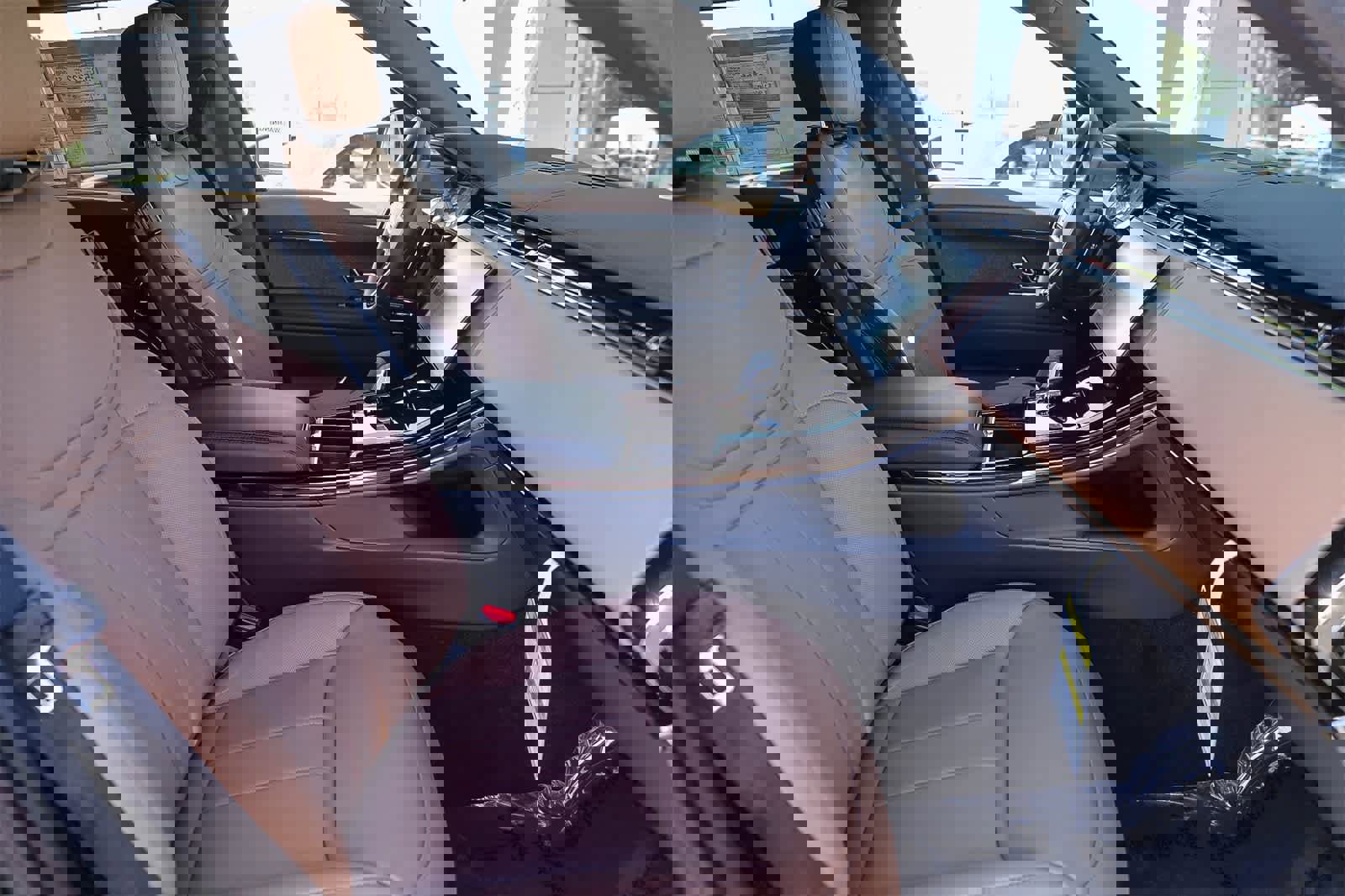 New 2026 Land Rover Range Rover Sport Dynamic SE image 15