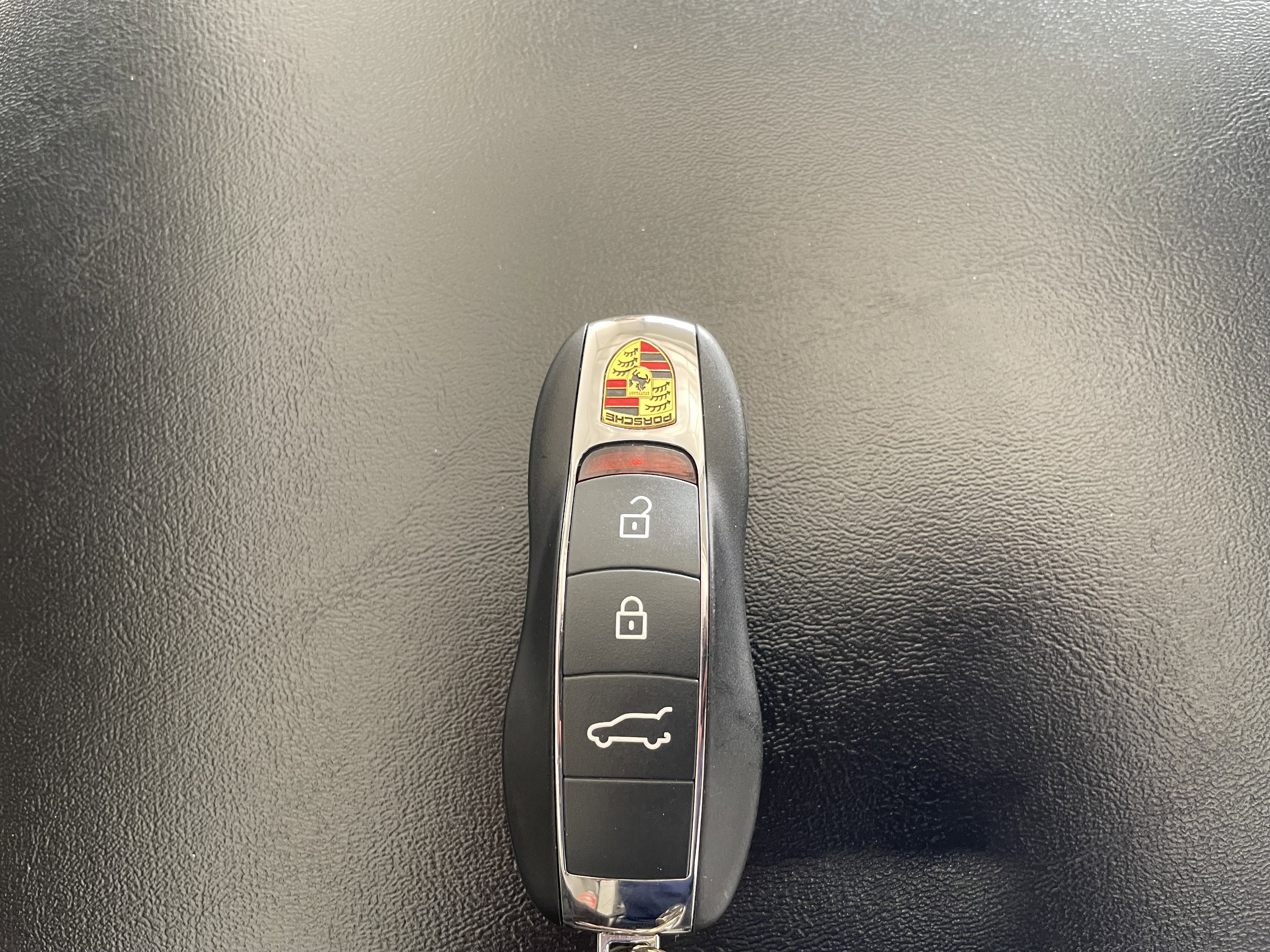 Certified 2023 Porsche Macan GTS image 25