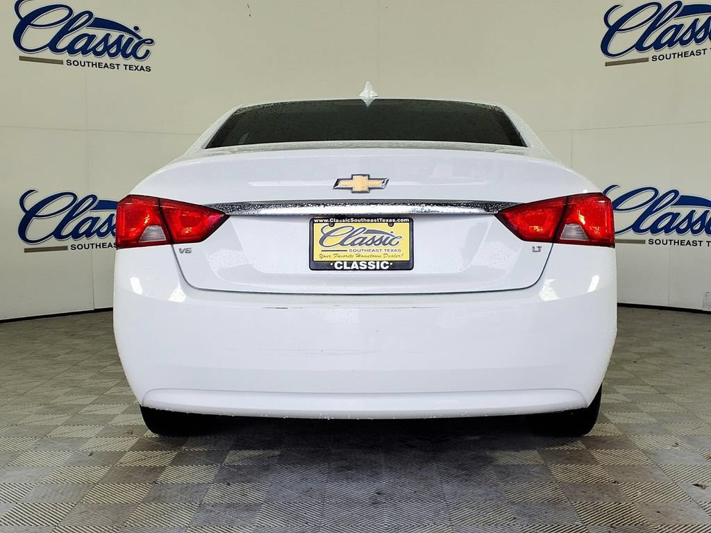 Used 2018 Chevrolet Impala LT FWD image 4