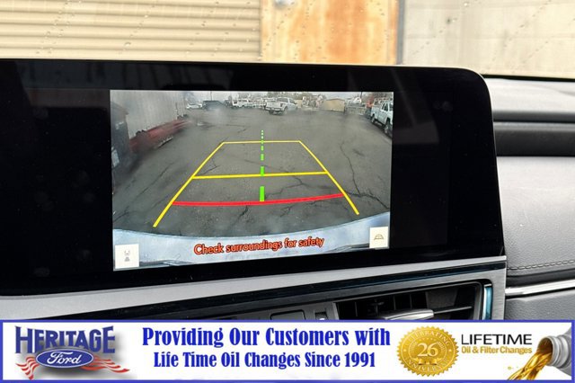 Used 2025 Lexus ES 300h w/ Premium Package image 19