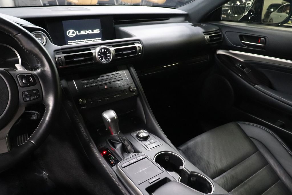 Used 2022 Lexus RC 300 w/ Premium Package image 25