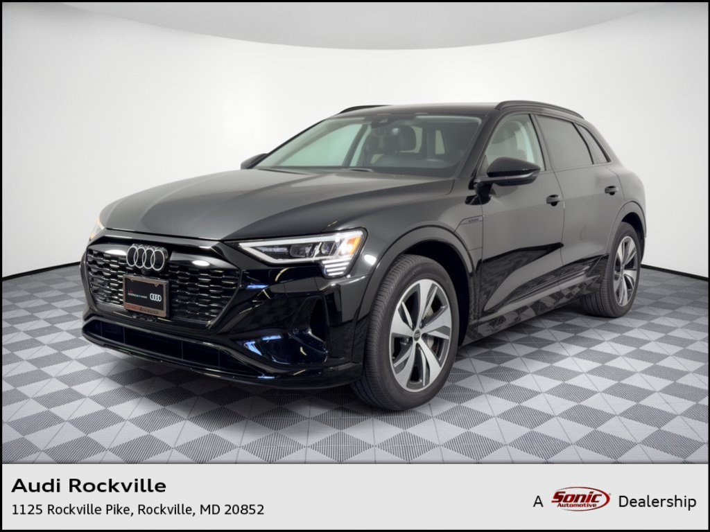 Used 2024 Audi Q8 e-tron Premium AWD/4WD image 1