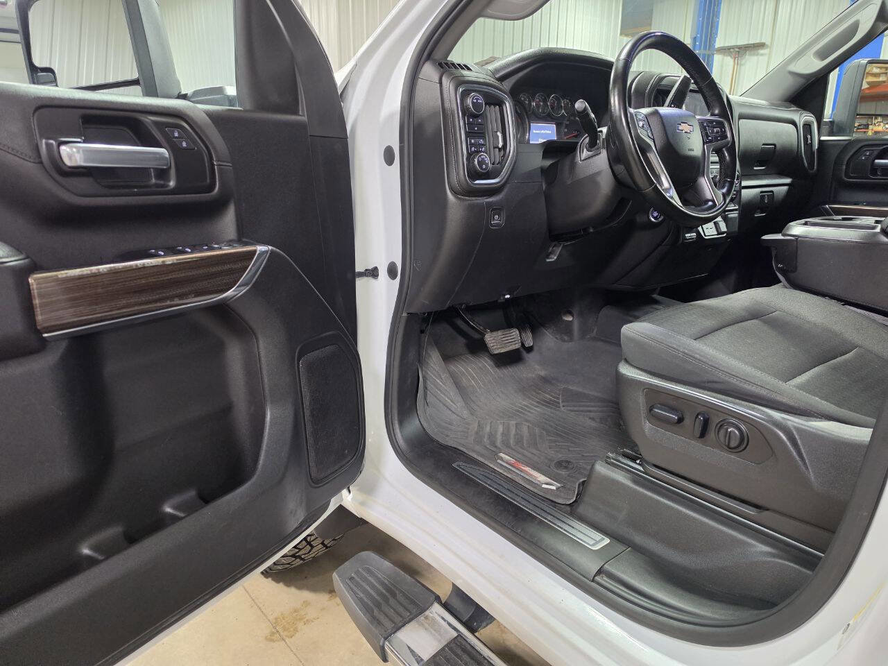 Used 2023 Chevrolet Silverado 2500 LT w/ Convenience Package AWD/4WD image 24