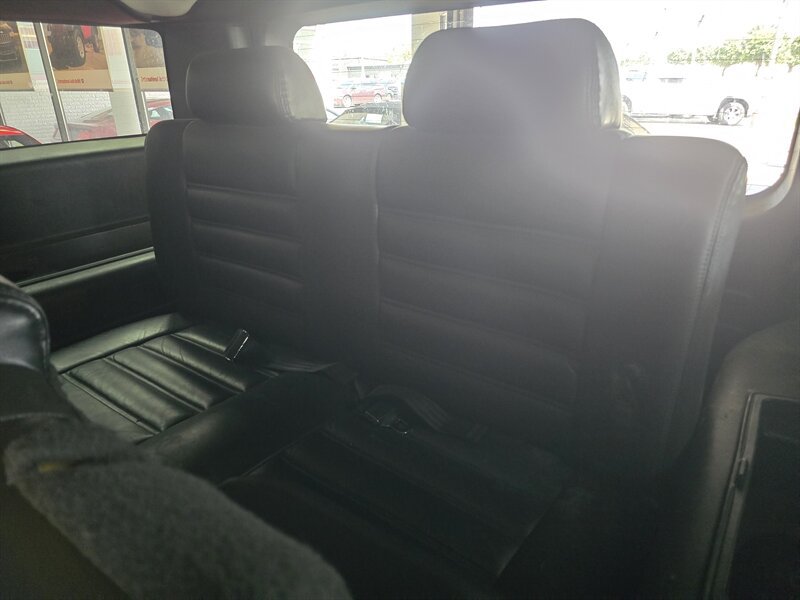 Used 2005 HUMMER H2 w/ Preferred Equipment Group AWD/4WD image 12