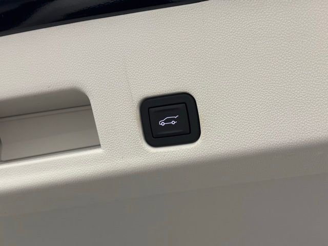 New 2026 Buick Enclave Avenir image 14