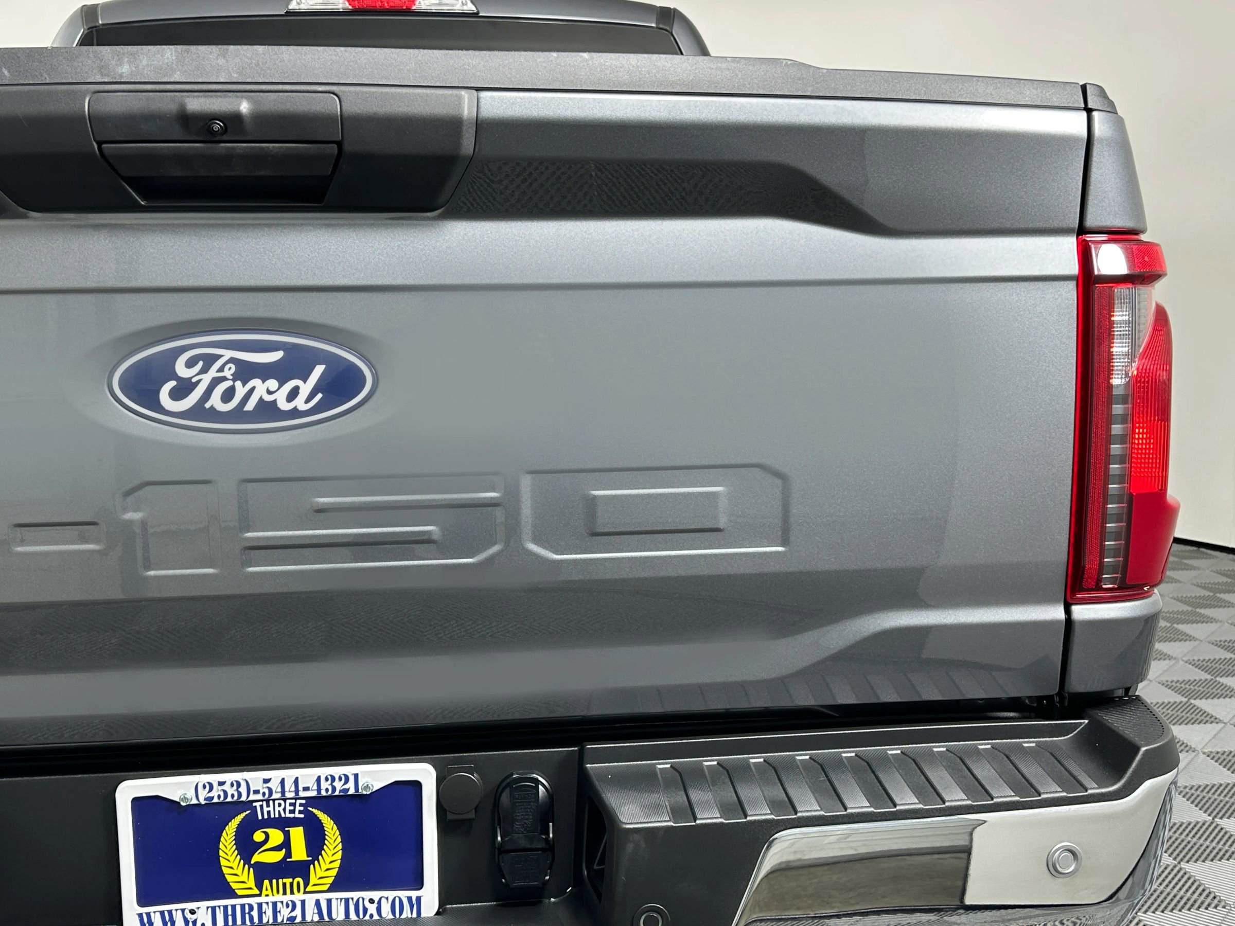 Used 2025 Ford F150 XLT w/ Equipment Group 301A Standard AWD/4WD image 12