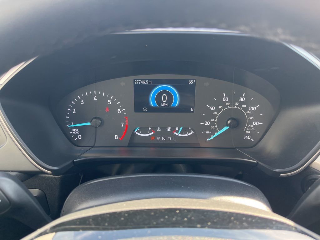 Used 2022 Ford Escape SE w/ SE Sport Appearance Package image 16