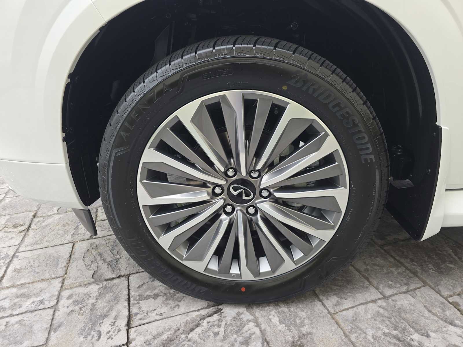New 2026 INFINITI QX80 Luxe w/ Exterior Package image 9