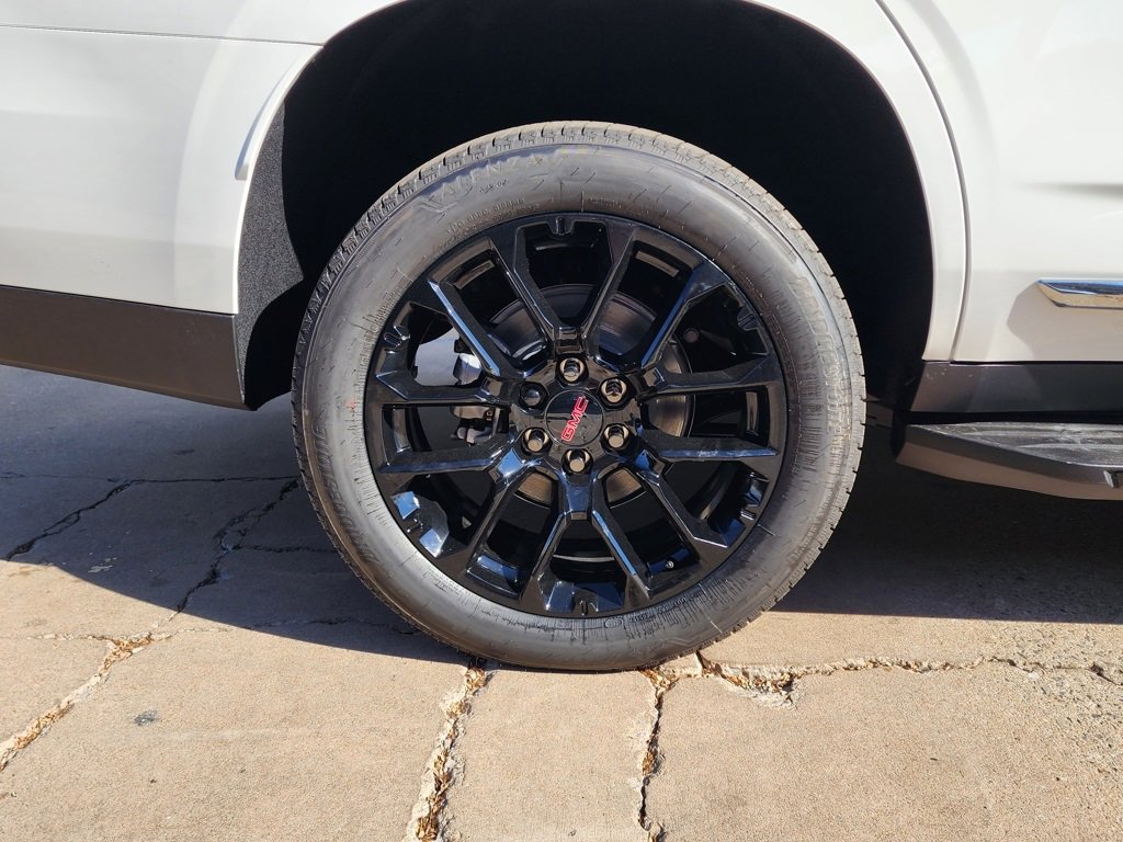 New 2026 GMC Yukon Elevation image 57