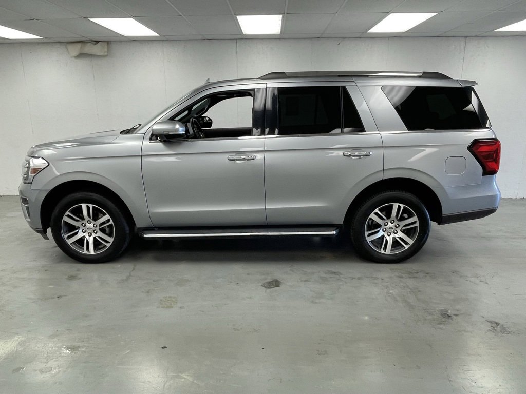 Used 2023 Ford Expedition Limited image 2