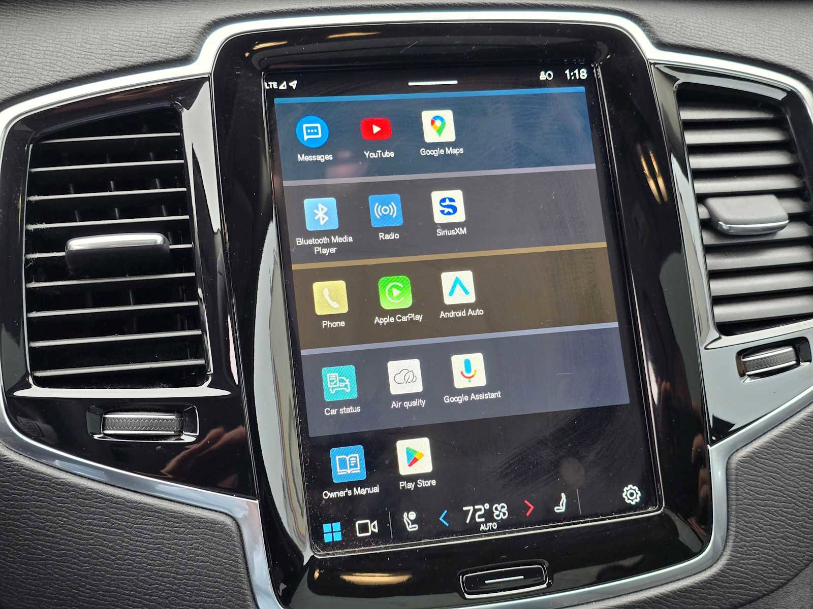 Certified 2024 Volvo XC90 T8 Plus w/ Protection Package Premier image 29