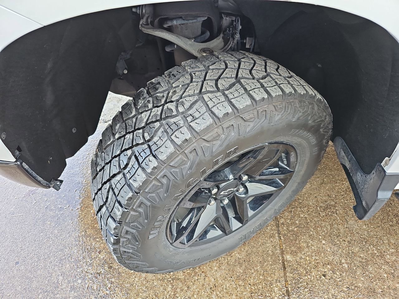 Certified 2024 Chevrolet Silverado 1500 LT Trail Boss w/ Convenience Package II image 37